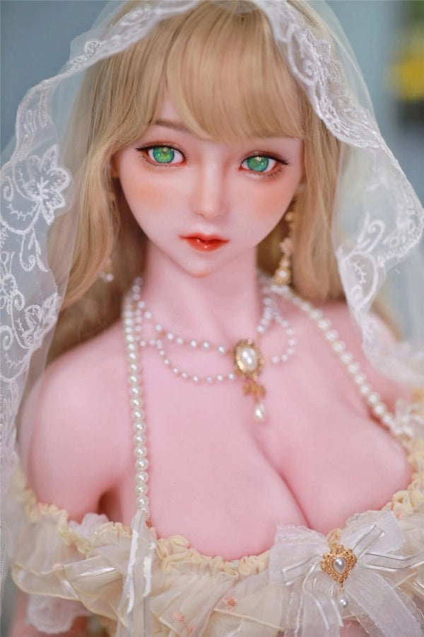 Puppenkopf mit Hochzeitsschleier