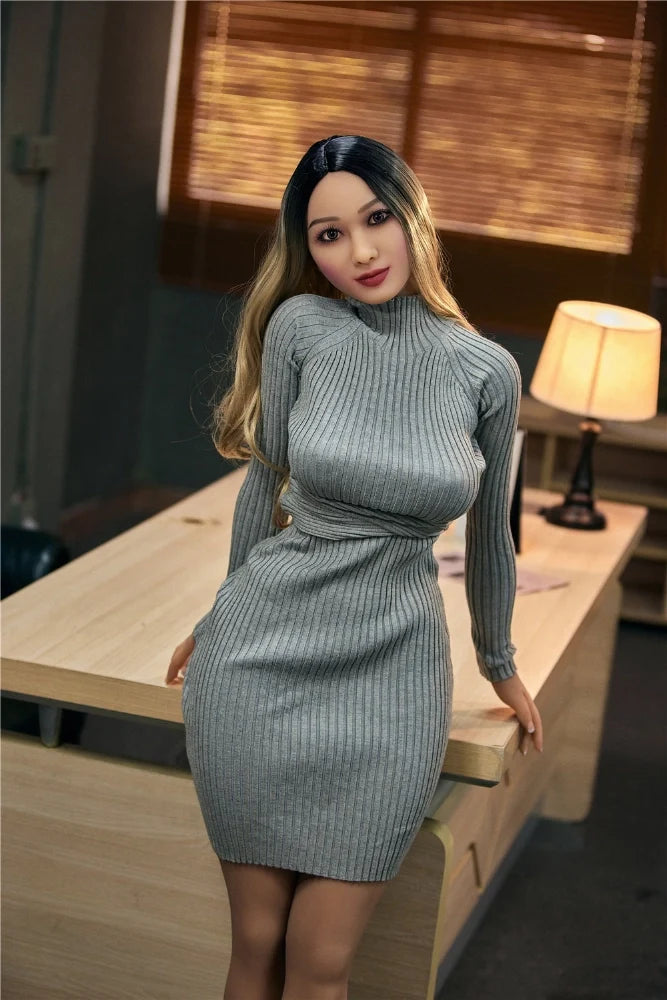 Sexpuppe Yumiko