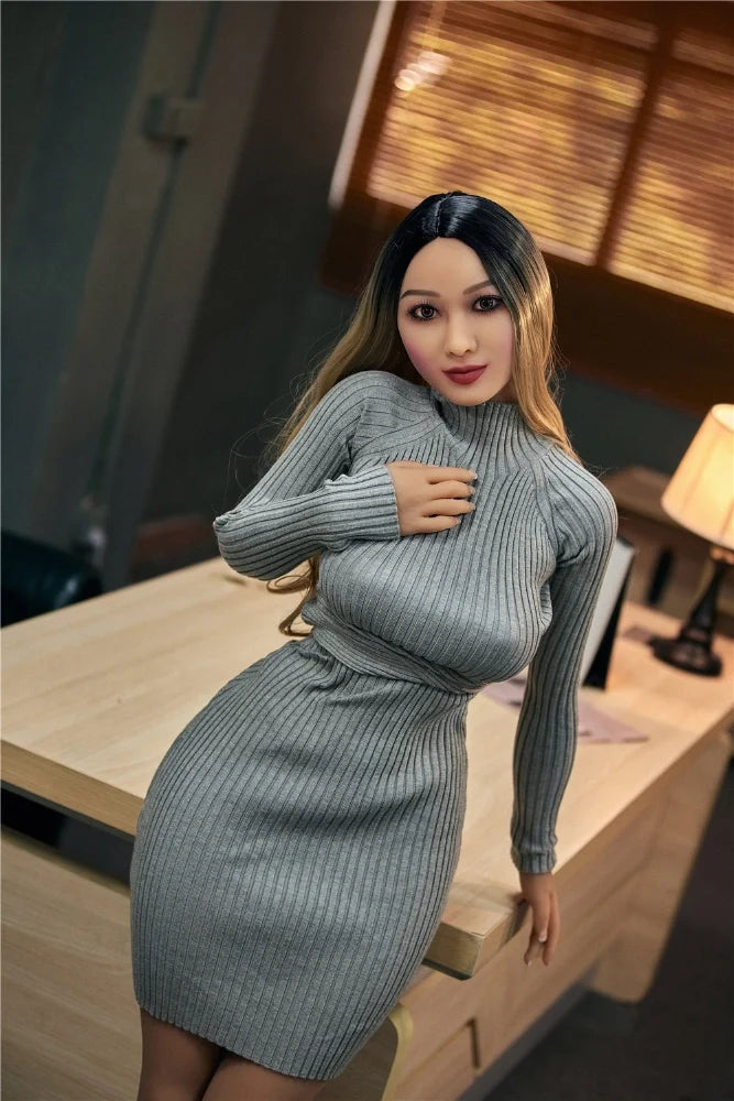 Sexpuppe Yumiko