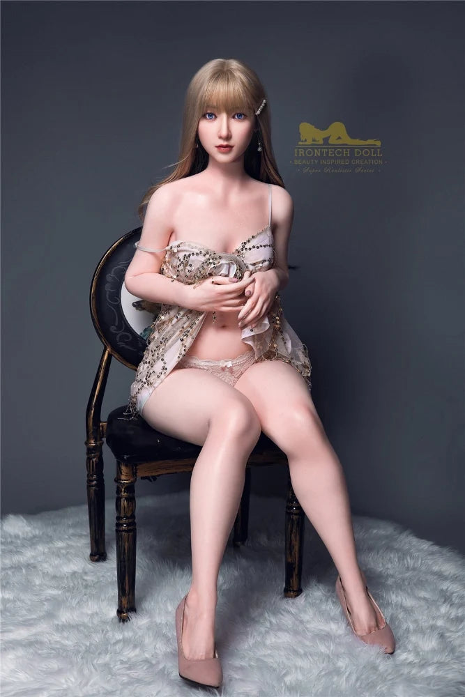 Sexpuppe Salma