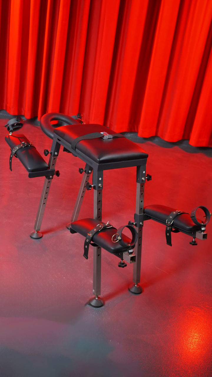 BDSM-Fesselbank mit Polsterung