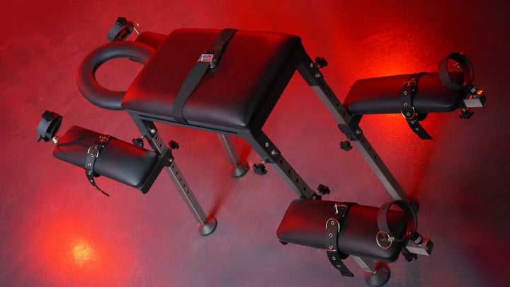 BDSM-Fesselbank mit Polsterung