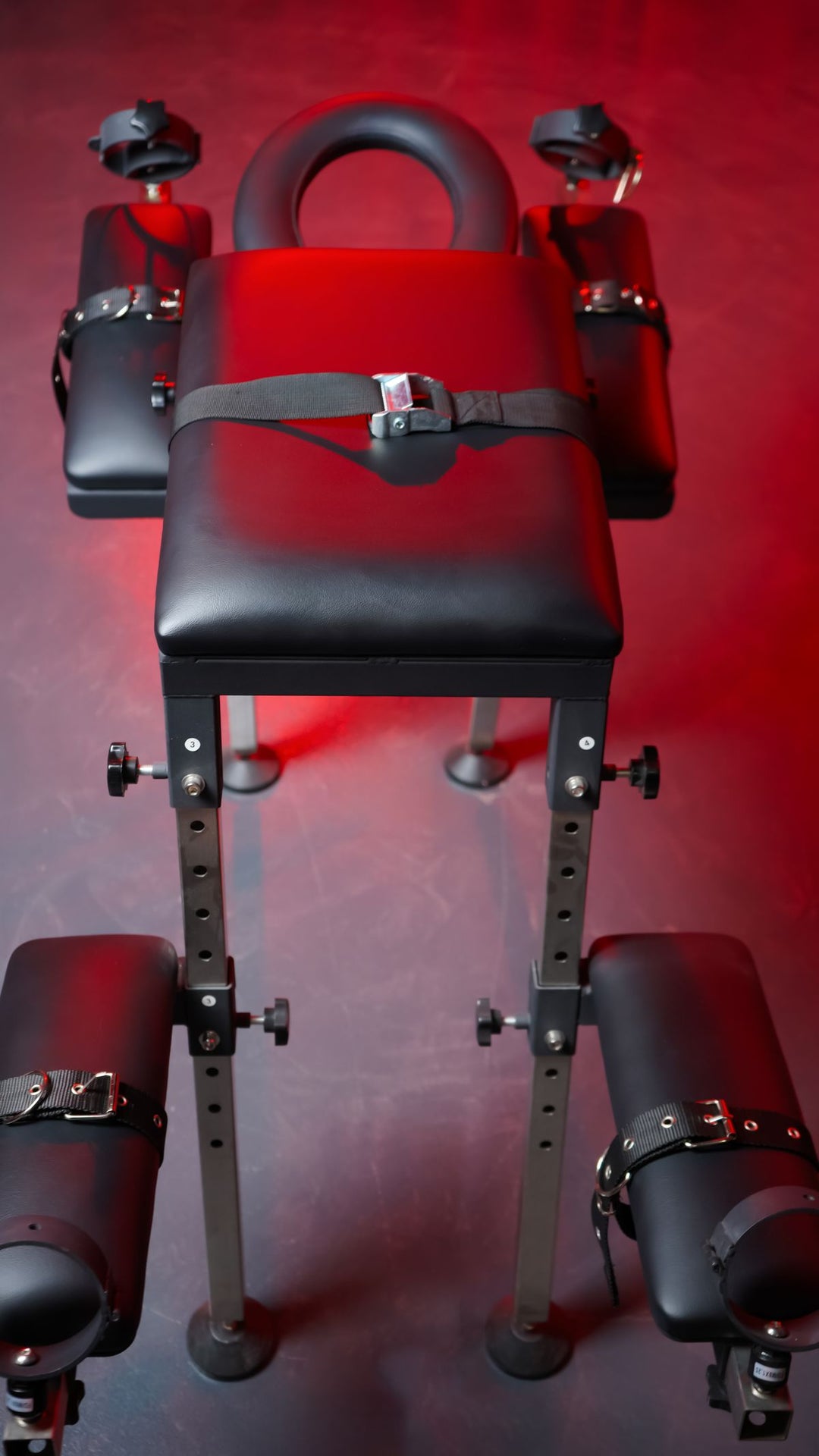 BDSM-Fesselbank mit Polsterung