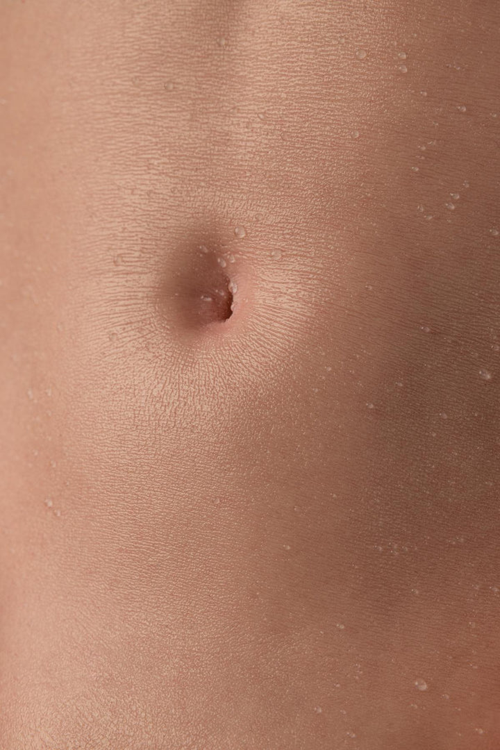 Nahaufnahme eines Bauchnabels