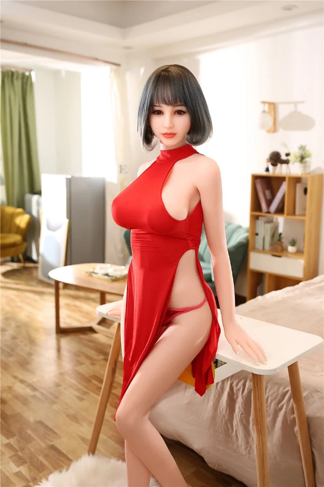 Sexpuppe Nikki