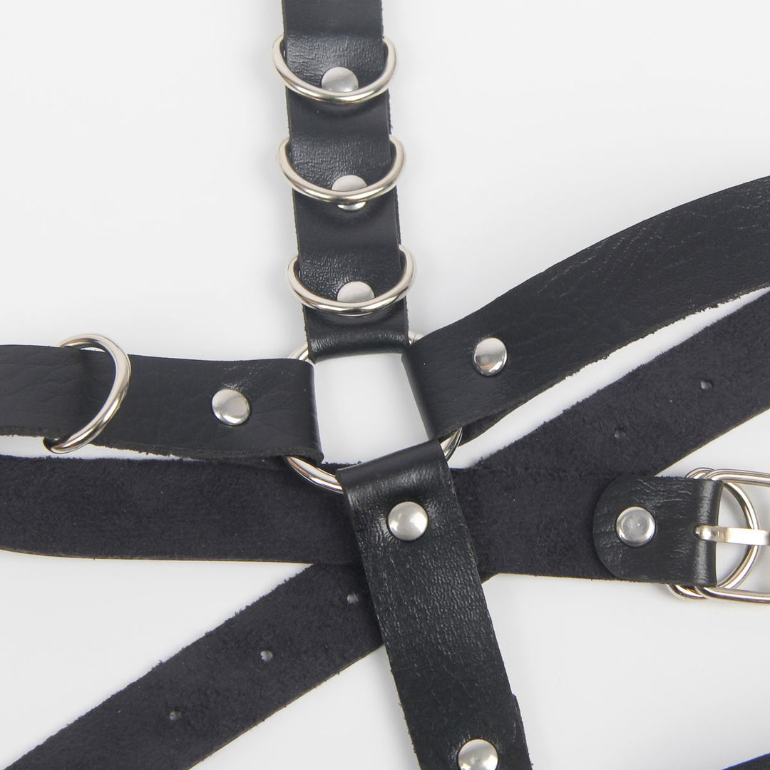 Anne Wünsche – "Night Vibes" Leg-Harness aus schwarzem PU-Leder