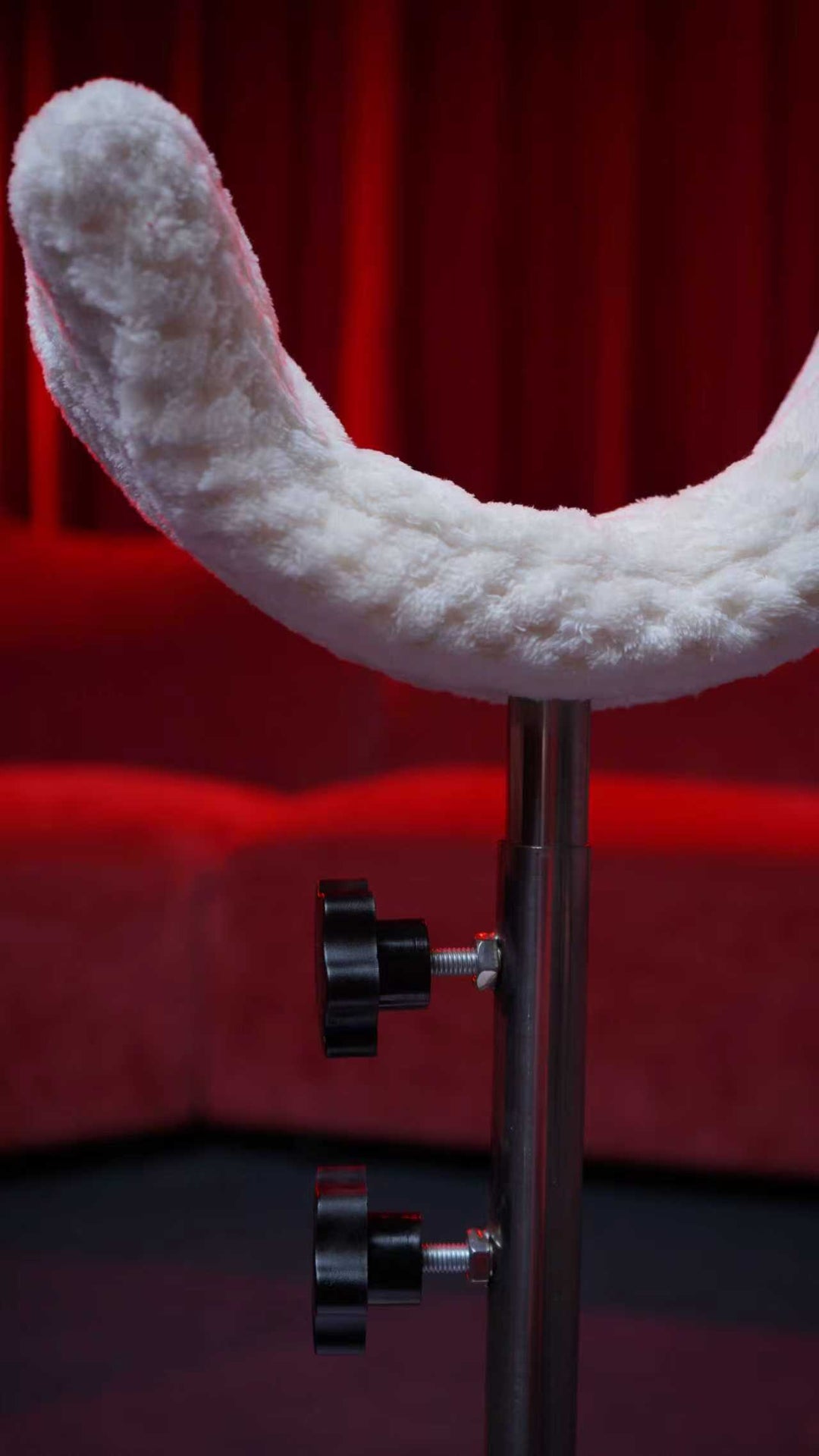 Puppenständer mit regulierbarer Höhe