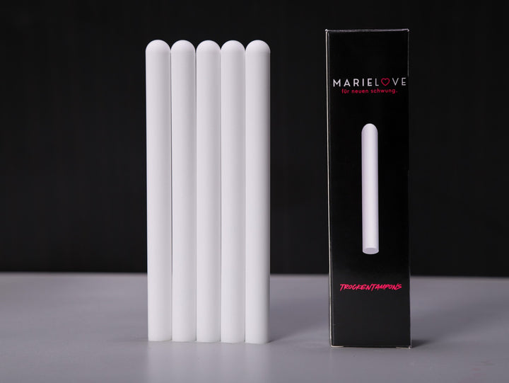 Weiße Stäbe und Verpackung