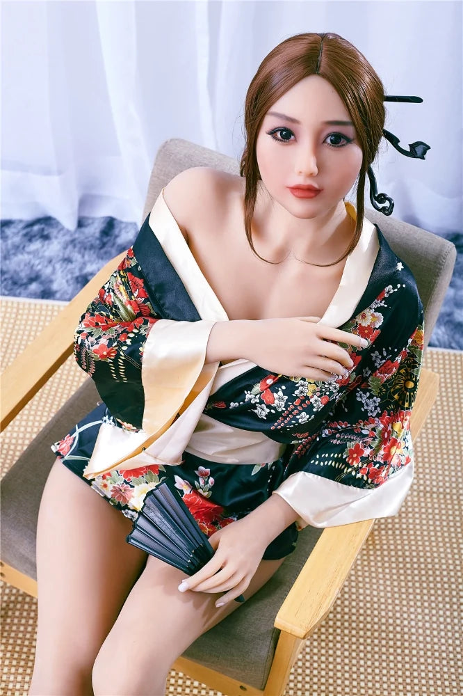 Sexpuppe Akiko