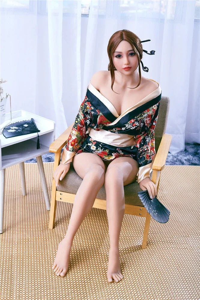 Sexpuppe Akiko