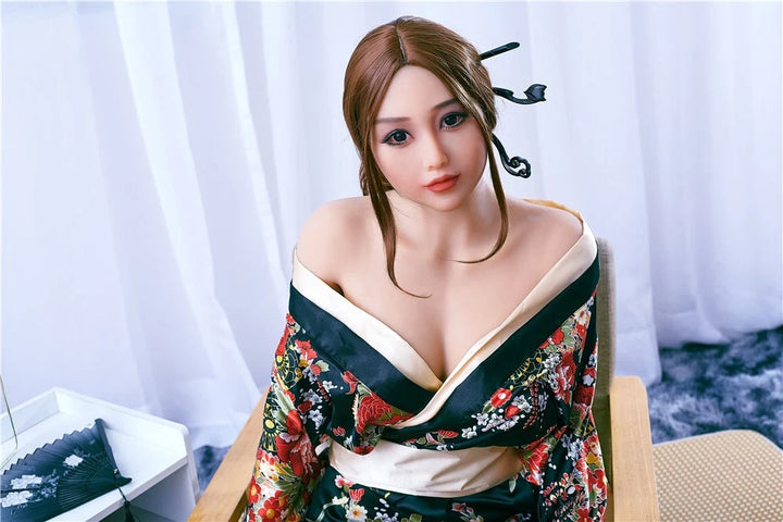 Sexpuppe Akiko