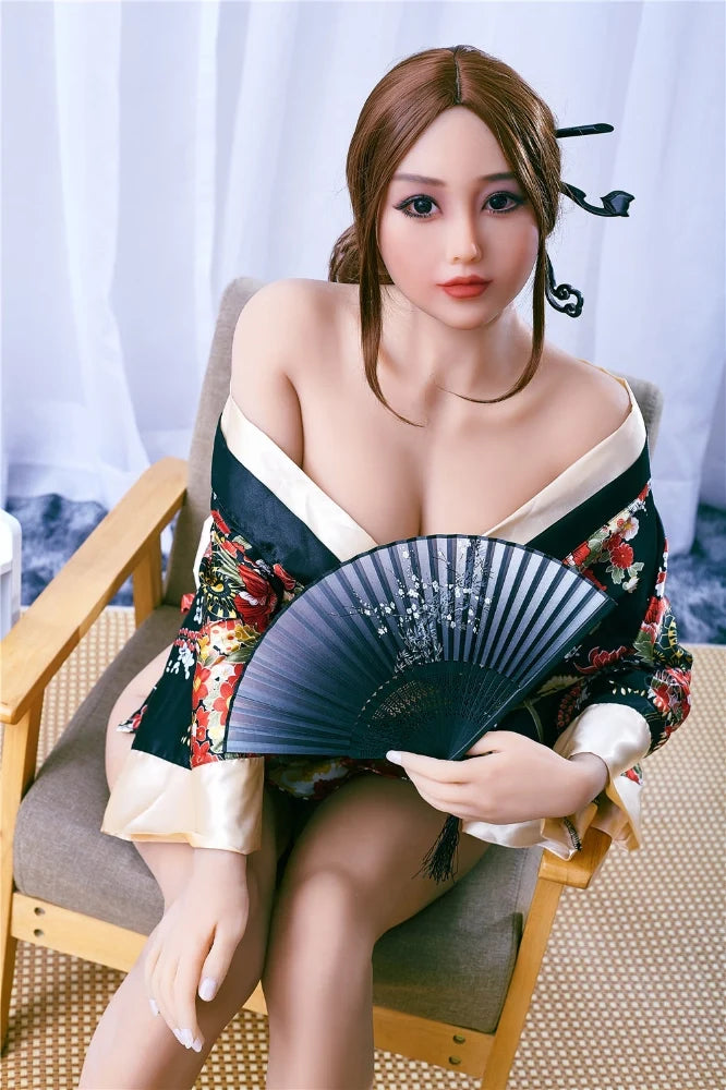 Sexpuppe Akiko