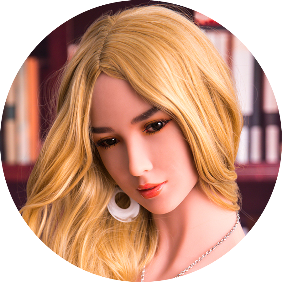 Realistische blonde Sexpuppe, Porträt