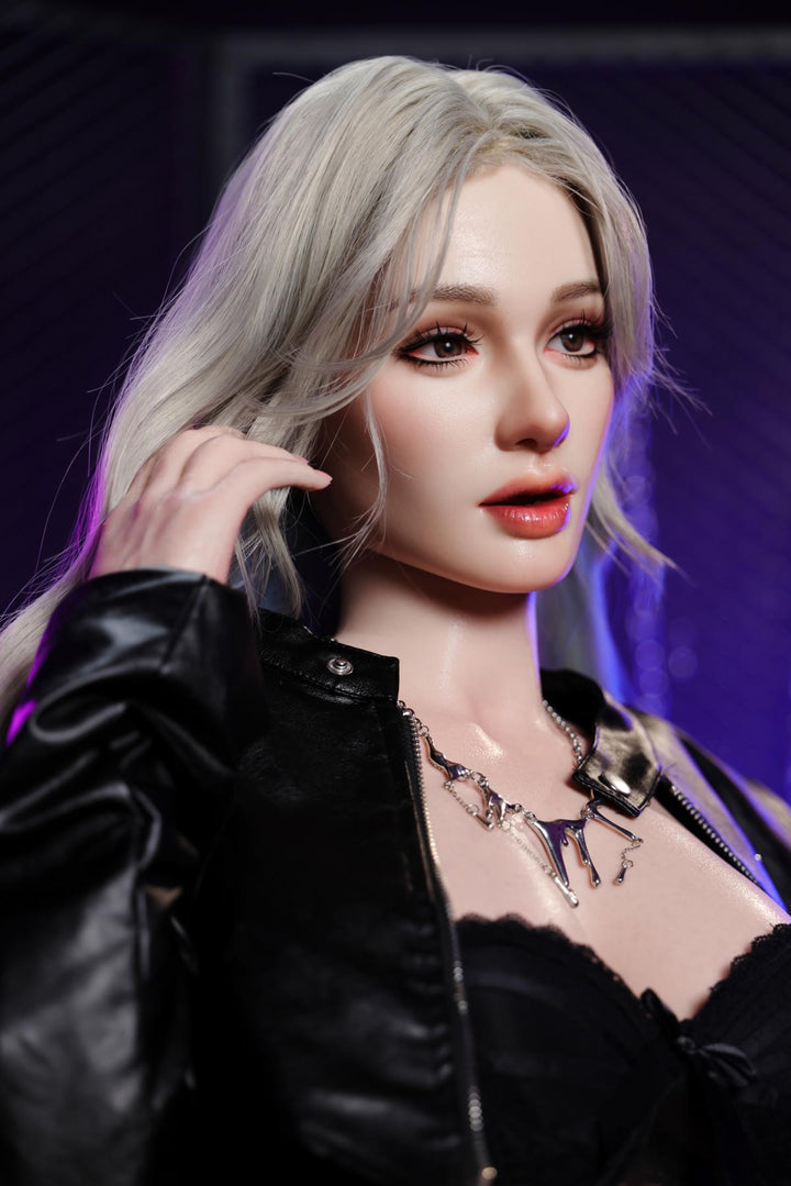 Sexpuppe Emma-Louise