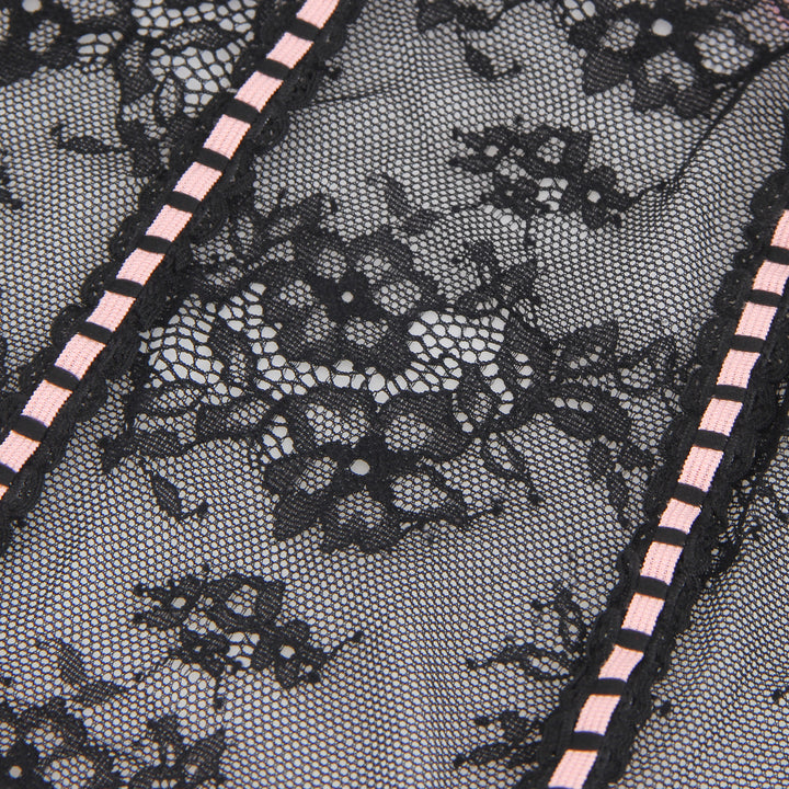 Sexy Schwarzes Rüschen-Nachtkleid – Spitze, Strapse & verführerische Lingerie