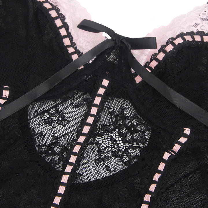 Sexy Schwarzes Rüschen-Nachtkleid – Spitze, Strapse & verführerische Lingerie