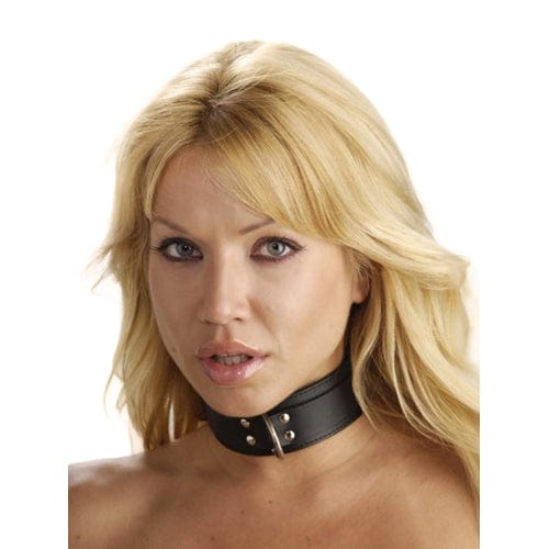 Strict Leather Halsbänder Default Strict Leather BDSM Halsband Eng sitzender Standardkragen aus Leder diskret bestellen bei marielove